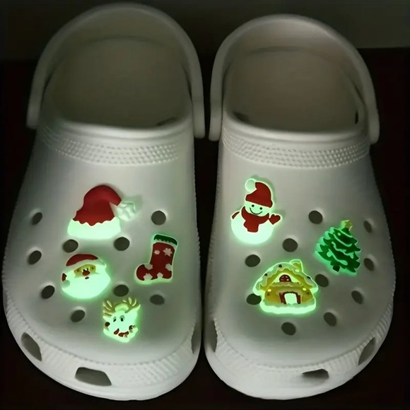 Shoe Charms, 10 pcs. Christmas Glowing Shoe Charms, New🎁 Fun - Picture 1 of 5